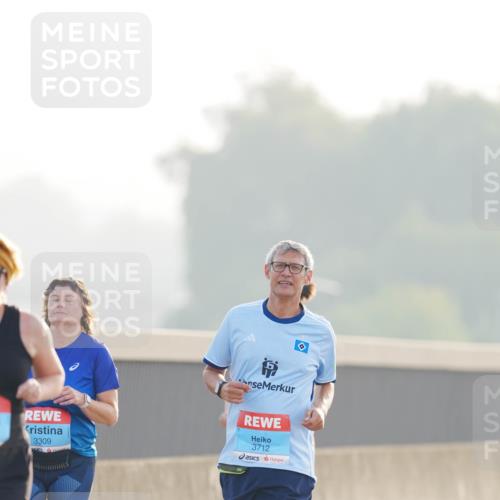 03.10.2026 - Köhlbrandbrückenlauf LAZAROV Photography http://msf.ph/oto/10687853 03.10.2026 09:30:47 Position 3 80, 3309, 3712 meine-sportfotos.de