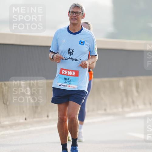 03.10.2026 - Köhlbrandbrückenlauf LAZAROV Photography http://msf.ph/oto/10687861 03.10.2026 09:30:50 Position 3 3712 meine-sportfotos.de