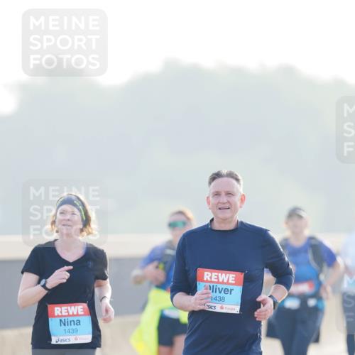 03.10.2026 - Köhlbrandbrückenlauf LAZAROV Photography http://msf.ph/oto/10687914 03.10.2026 09:32:16 Position 3 1439, 1438 meine-sportfotos.de