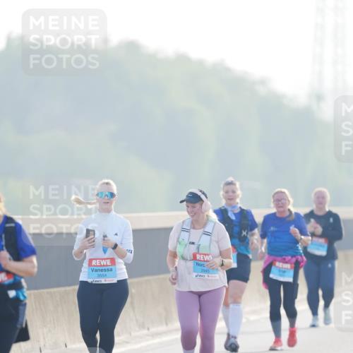 03.10.2026 - Köhlbrandbrückenlauf LAZAROV Photography http://msf.ph/oto/10687945 03.10.2026 09:32:20 Position 3 3554, 2945 meine-sportfotos.de