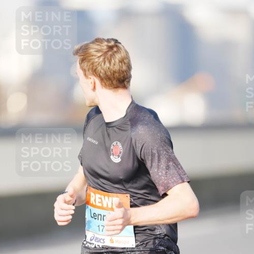 03.10.2026 - Köhlbrandbrückenlauf LAZAROV Photography http://msf.ph/oto/10687985 03.10.2026 09:32:56 Position 3 1910, 17 meine-sportfotos.de