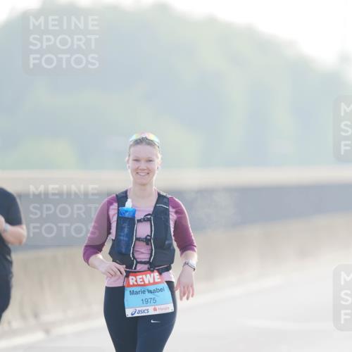 03.10.2026 - Köhlbrandbrückenlauf LAZAROV Photography http://msf.ph/oto/10688042 03.10.2026 09:33:09 Position 3 1975 meine-sportfotos.de