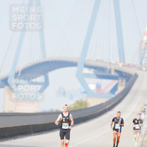 03.10.2026 - Köhlbrandbrückenlauf LAZAROV Photography http://msf.ph/oto/10688073 03.10.2026 09:33:20 Position 3  meine-sportfotos.de