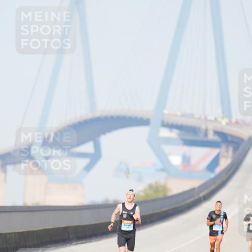 03.10.2026 - Köhlbrandbrückenlauf LAZAROV Photography http://msf.ph/oto/10688081 03.10.2026 09:33:20 Position 3  meine-sportfotos.de