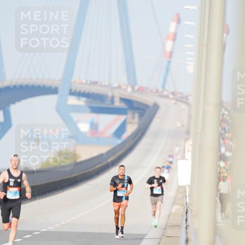 03.10.2026 - Köhlbrandbrückenlauf LAZAROV Photography http://msf.ph/oto/10688089 03.10.2026 09:33:22 Position 3  meine-sportfotos.de