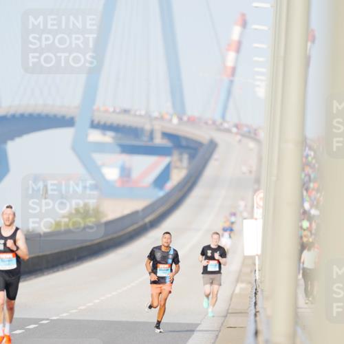 03.10.2026 - Köhlbrandbrückenlauf LAZAROV Photography http://msf.ph/oto/10688091 03.10.2026 09:33:22 Position 3  meine-sportfotos.de