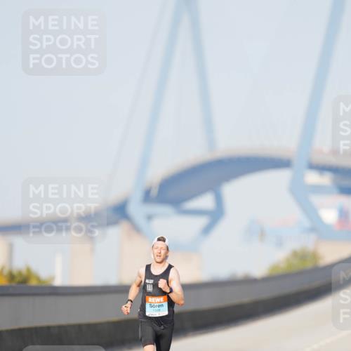 03.10.2026 - Köhlbrandbrückenlauf LAZAROV Photography http://msf.ph/oto/10688109 03.10.2026 09:33:25 Position 3  meine-sportfotos.de