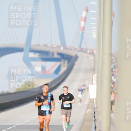 03.10.2026 - Köhlbrandbrückenlauf LAZAROV Photography http://msf.ph/oto/10688142 03.10.2026 09:33:30 Position 3  meine-sportfotos.de