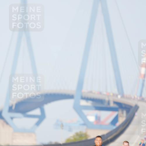 03.10.2026 - Köhlbrandbrückenlauf LAZAROV Photography http://msf.ph/oto/10688148 03.10.2026 09:33:31 Position 3  meine-sportfotos.de