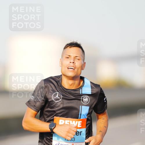 03.10.2026 - Köhlbrandbrückenlauf LAZAROV Photography http://msf.ph/oto/10688176 03.10.2026 09:33:41 Position 3 1203 meine-sportfotos.de