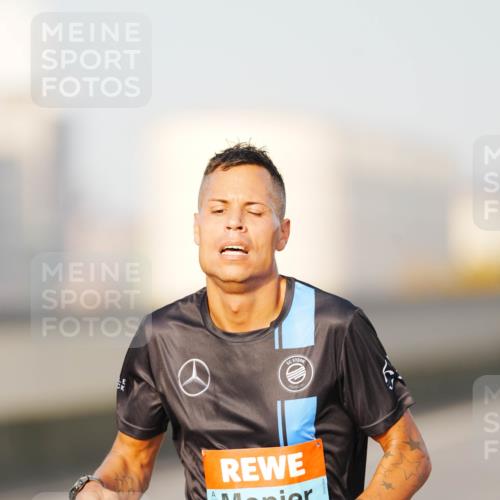 03.10.2026 - Köhlbrandbrückenlauf LAZAROV Photography http://msf.ph/oto/10688182 03.10.2026 09:33:41 Position 3 1263 meine-sportfotos.de