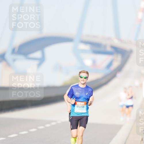 03.10.2026 - Köhlbrandbrückenlauf LAZAROV Photography http://msf.ph/oto/10688285 03.10.2026 09:34:37 Position 3 2111 meine-sportfotos.de