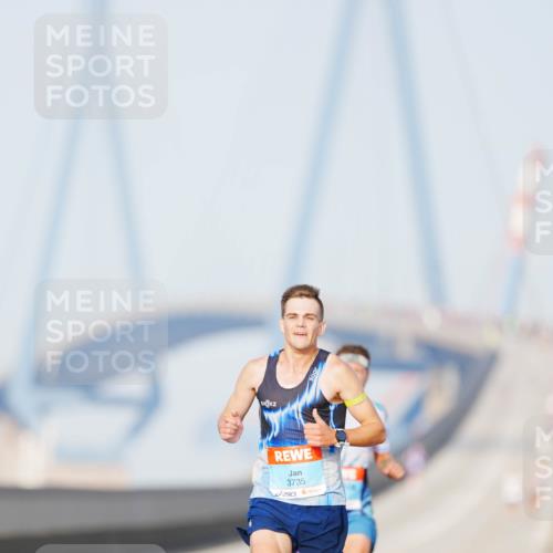 03.10.2026 - Köhlbrandbrückenlauf LAZAROV Photography http://msf.ph/oto/10688362 03.10.2026 09:34:55 Position 3 3735 meine-sportfotos.de