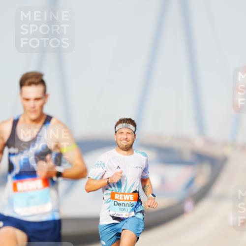 03.10.2026 - Köhlbrandbrückenlauf LAZAROV Photography http://msf.ph/oto/10688376 03.10.2026 09:34:58 Position 3 1063 meine-sportfotos.de