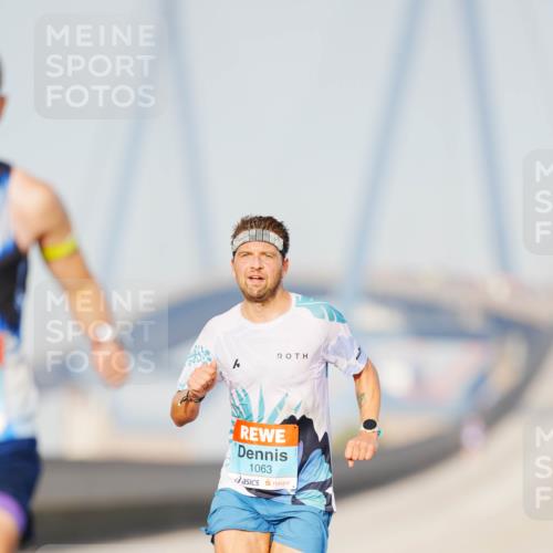 03.10.2026 - Köhlbrandbrückenlauf LAZAROV Photography http://msf.ph/oto/10688390 03.10.2026 09:34:59 Position 3 1063 meine-sportfotos.de