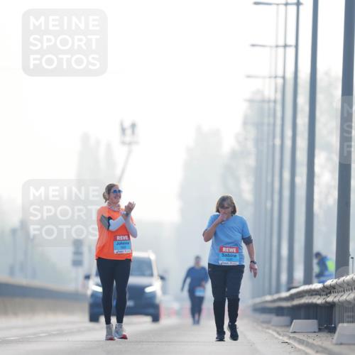 03.10.2026 - Köhlbrandbrückenlauf LAZAROV Photography http://msf.ph/oto/10688396 03.10.2026 09:35:20 Position 3 041 meine-sportfotos.de
