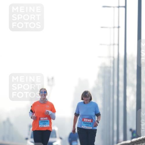 03.10.2026 - Köhlbrandbrückenlauf LAZAROV Photography http://msf.ph/oto/10688427 03.10.2026 09:35:29 Position 3 3628, 3627 meine-sportfotos.de
