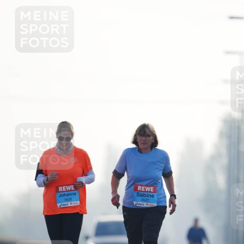 03.10.2026 - Köhlbrandbrückenlauf LAZAROV Photography http://msf.ph/oto/10688436 03.10.2026 09:35:36 Position 3 3628, 3627 meine-sportfotos.de