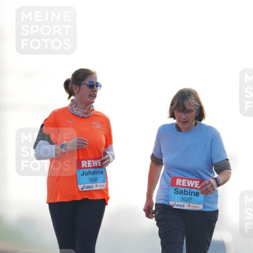 03.10.2026 - Köhlbrandbrückenlauf LAZAROV Photography http://msf.ph/oto/10688457 03.10.2026 09:35:43 Position 3 3628, 3627 meine-sportfotos.de