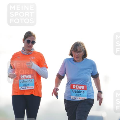 03.10.2026 - Köhlbrandbrückenlauf LAZAROV Photography http://msf.ph/oto/10688462 03.10.2026 09:35:43 Position 3 3628, 3627 meine-sportfotos.de