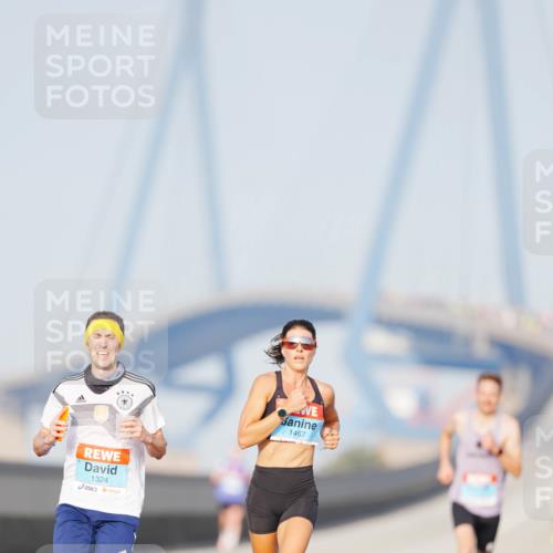 03.10.2026 - Köhlbrandbrückenlauf LAZAROV Photography http://msf.ph/oto/10688479 03.10.2026 09:35:52 Position 3 1324, 1467 meine-sportfotos.de