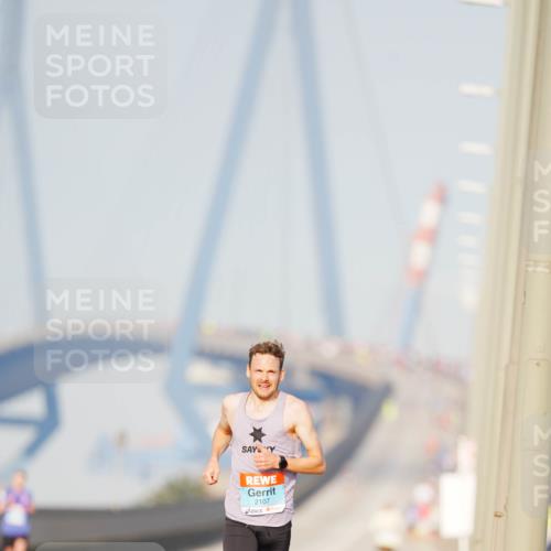 03.10.2026 - Köhlbrandbrückenlauf LAZAROV Photography http://msf.ph/oto/10688504 03.10.2026 09:35:56 Position 3 2107 meine-sportfotos.de