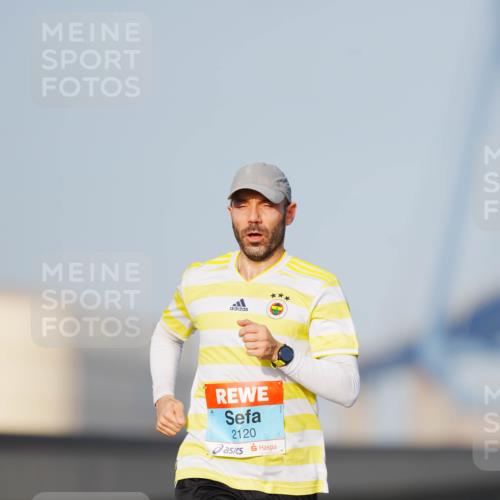 03.10.2026 - Köhlbrandbrückenlauf LAZAROV Photography http://msf.ph/oto/10688555 03.10.2026 09:36:37 Position 3 2120 meine-sportfotos.de