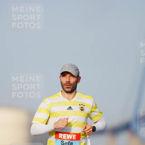 03.10.2026 - Köhlbrandbrückenlauf LAZAROV Photography http://msf.ph/oto/10688556 03.10.2026 09:36:38 Position 3 2120 meine-sportfotos.de