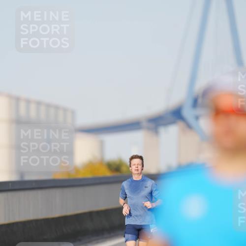 03.10.2026 - Köhlbrandbrückenlauf LAZAROV Photography http://msf.ph/oto/10688666 03.10.2026 09:39:03 Position 3  meine-sportfotos.de