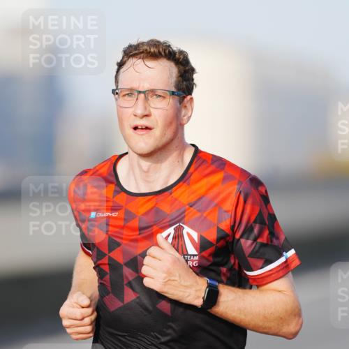 03.10.2026 - Köhlbrandbrückenlauf LAZAROV Photography http://msf.ph/oto/10688698 03.10.2026 09:39:29 Position 3 1097 meine-sportfotos.de