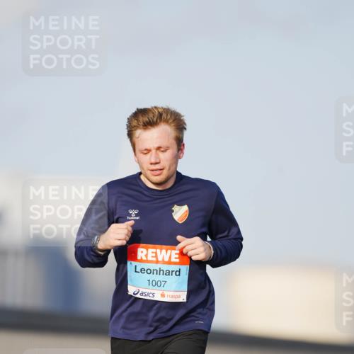 03.10.2026 - Köhlbrandbrückenlauf LAZAROV Photography http://msf.ph/oto/10688709 03.10.2026 09:39:41 Position 3 1007 meine-sportfotos.de