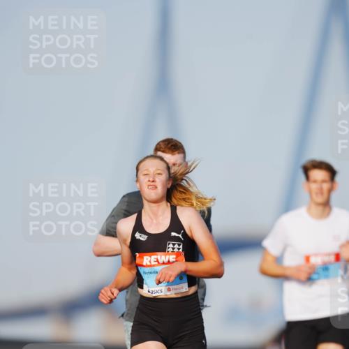 03.10.2026 - Köhlbrandbrückenlauf LAZAROV Photography http://msf.ph/oto/10688727 03.10.2026 09:39:45 Position 3 30 meine-sportfotos.de