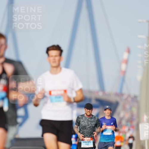 03.10.2026 - Köhlbrandbrückenlauf LAZAROV Photography http://msf.ph/oto/10688737 03.10.2026 09:39:46 Position 3 2067 meine-sportfotos.de
