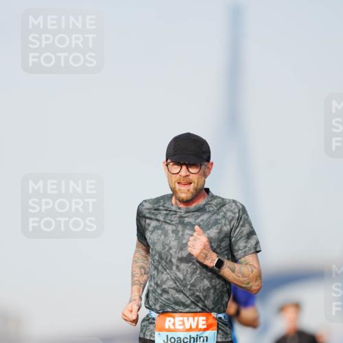03.10.2026 - Köhlbrandbrückenlauf LAZAROV Photography http://msf.ph/oto/10688769 03.10.2026 09:39:54 Position 3 2067 meine-sportfotos.de
