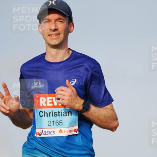 03.10.2026 - Köhlbrandbrückenlauf LAZAROV Photography http://msf.ph/oto/10688776 03.10.2026 09:39:58 Position 3 2165 meine-sportfotos.de