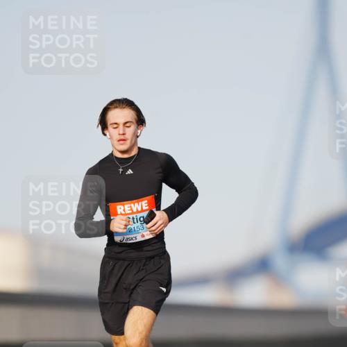 03.10.2026 - Köhlbrandbrückenlauf LAZAROV Photography http://msf.ph/oto/10688793 03.10.2026 09:40:01 Position 3 2153 meine-sportfotos.de