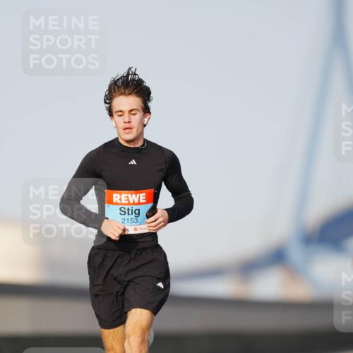 03.10.2026 - Köhlbrandbrückenlauf LAZAROV Photography http://msf.ph/oto/10688796 03.10.2026 09:40:01 Position 3 2153 meine-sportfotos.de