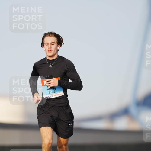 03.10.2026 - Köhlbrandbrückenlauf LAZAROV Photography http://msf.ph/oto/10688800 03.10.2026 09:40:01 Position 3 2153 meine-sportfotos.de