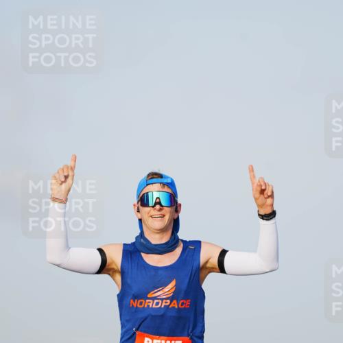 03.10.2026 - Köhlbrandbrückenlauf LAZAROV Photography http://msf.ph/oto/10688841 03.10.2026 09:40:12 Position 3 2130 meine-sportfotos.de