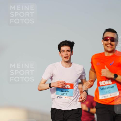 03.10.2026 - Köhlbrandbrückenlauf LAZAROV Photography http://msf.ph/oto/10688863 03.10.2026 09:40:18 Position 3 3803, 1972 meine-sportfotos.de