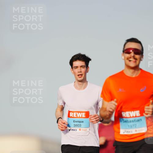 03.10.2026 - Köhlbrandbrückenlauf LAZAROV Photography http://msf.ph/oto/10688865 03.10.2026 09:40:18 Position 3 3803, 1972 meine-sportfotos.de