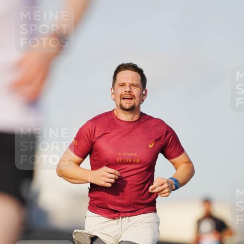 03.10.2026 - Köhlbrandbrückenlauf LAZAROV Photography http://msf.ph/oto/10688885 03.10.2026 09:40:22 Position 3 40, 42, 195 meine-sportfotos.de