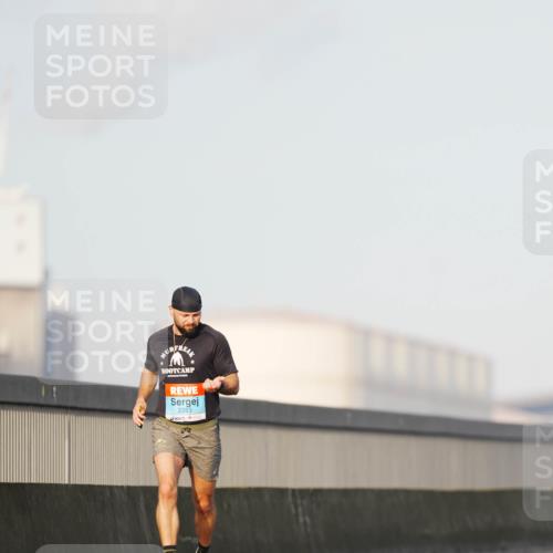 03.10.2026 - Köhlbrandbrückenlauf LAZAROV Photography http://msf.ph/oto/10688898 03.10.2026 09:40:23 Position 3 2283 meine-sportfotos.de