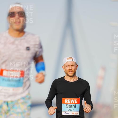 03.10.2026 - Köhlbrandbrückenlauf LAZAROV Photography http://msf.ph/oto/10688910 03.10.2026 09:40:25 Position 3 2077 meine-sportfotos.de