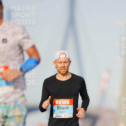 03.10.2026 - Köhlbrandbrückenlauf LAZAROV Photography http://msf.ph/oto/10688914 03.10.2026 09:40:26 Position 3 2077 meine-sportfotos.de