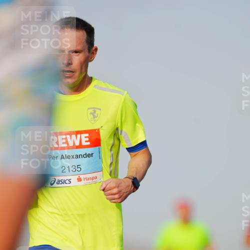 03.10.2026 - Köhlbrandbrückenlauf LAZAROV Photography http://msf.ph/oto/10688924 03.10.2026 09:40:28 Position 3 2135, 8 meine-sportfotos.de