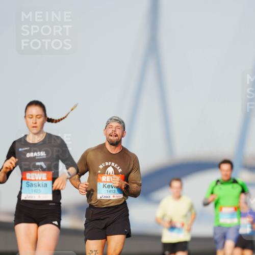 03.10.2026 - Köhlbrandbrückenlauf LAZAROV Photography http://msf.ph/oto/10688967 03.10.2026 09:40:36 Position 3 1425, 1413, 27 meine-sportfotos.de