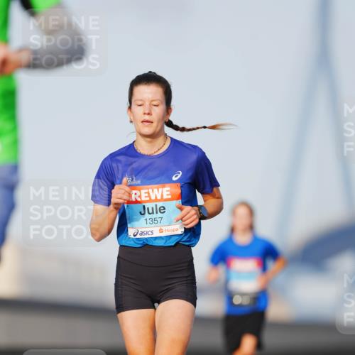 03.10.2026 - Köhlbrandbrückenlauf LAZAROV Photography http://msf.ph/oto/10689029 03.10.2026 09:40:48 Position 3 1357 meine-sportfotos.de