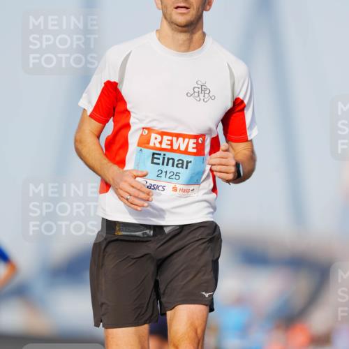 03.10.2026 - Köhlbrandbrückenlauf LAZAROV Photography http://msf.ph/oto/10689037 03.10.2026 09:40:49 Position 3 2125 meine-sportfotos.de
