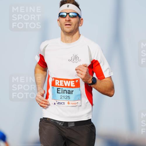 03.10.2026 - Köhlbrandbrückenlauf LAZAROV Photography http://msf.ph/oto/10689040 03.10.2026 09:40:49 Position 3 2125 meine-sportfotos.de